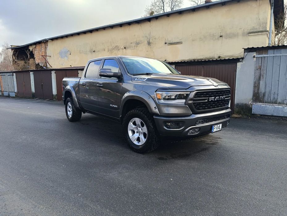 RAM 1500 DODGE RAM 1500 DT Bighorn Sport Crew Cab 5.7 Hemi V8 LPG Etorque LIFT