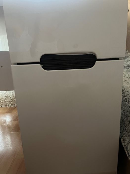 Стіл білий (письмовий)