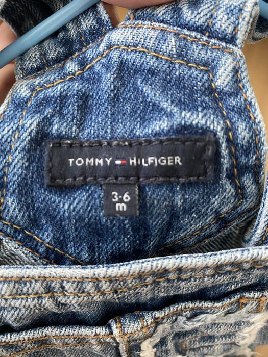 Jardineiras tommy hilfiger (3/6m)