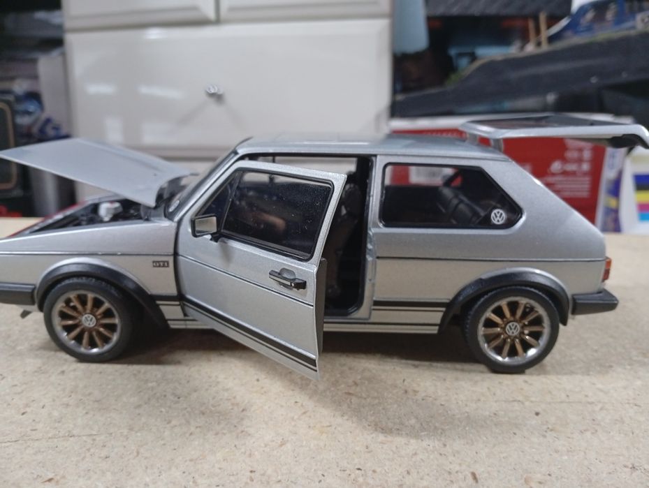 1/18 Volkswagen golf 1 GTI