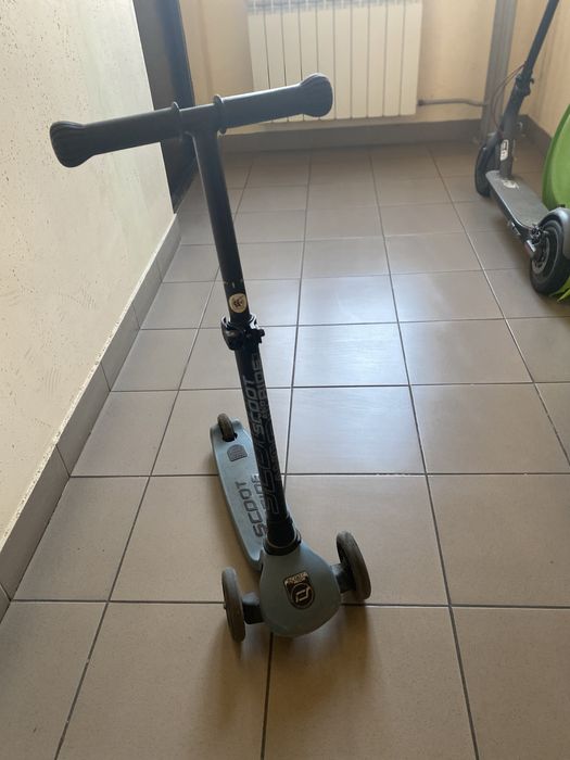 Самокат Scoot and Ride Highwaykick 3 LED б/у