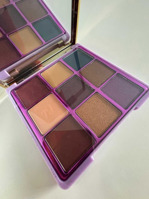 Paletka cieni Revolution