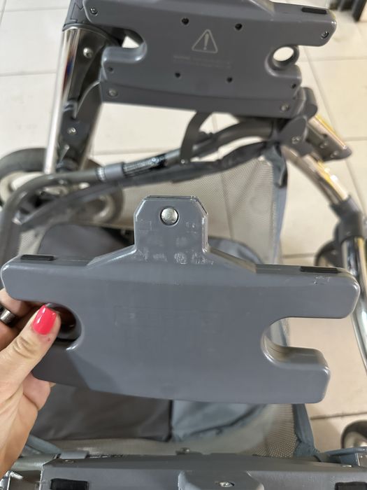 Height-adjustable stroller lift support64575304395139120
