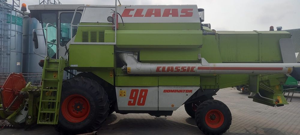 claas dominator 108 i  claas 108 maxi claas 204 claas 98