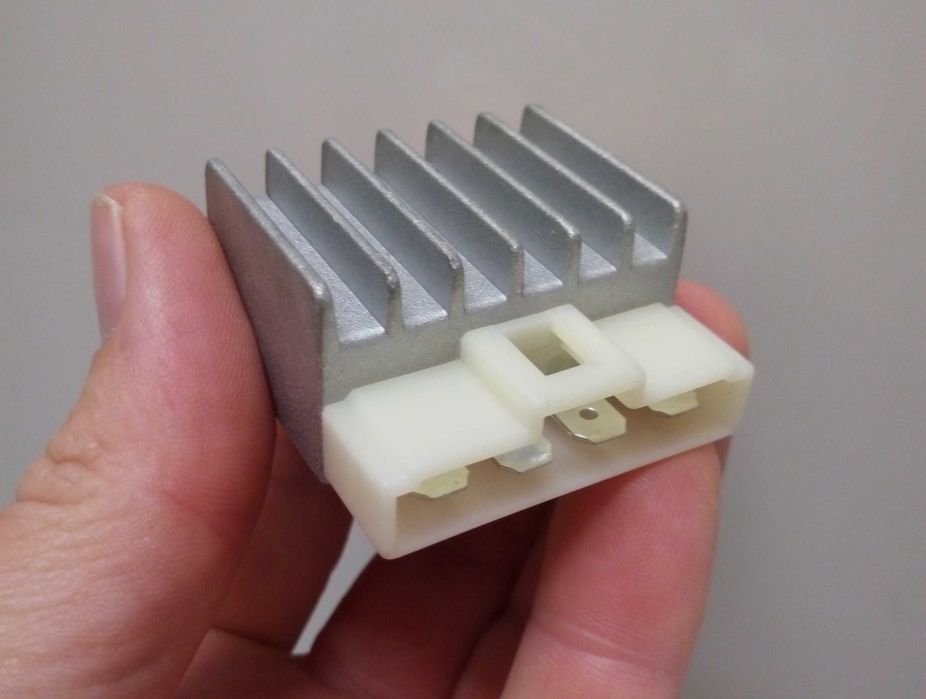 KTM EXC Retificador Regulador de Tensão