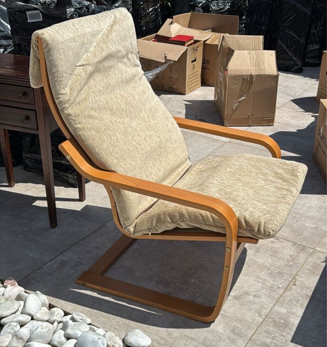 Poltrona Confortável em Madeira