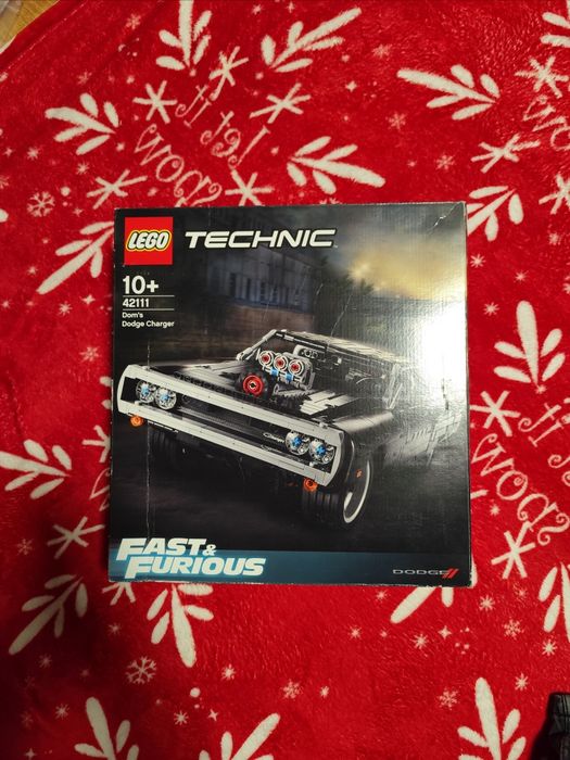 Lego Technic Dodge Challenger 42111