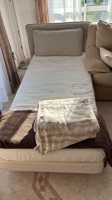 Cama de solteiro com colchão
