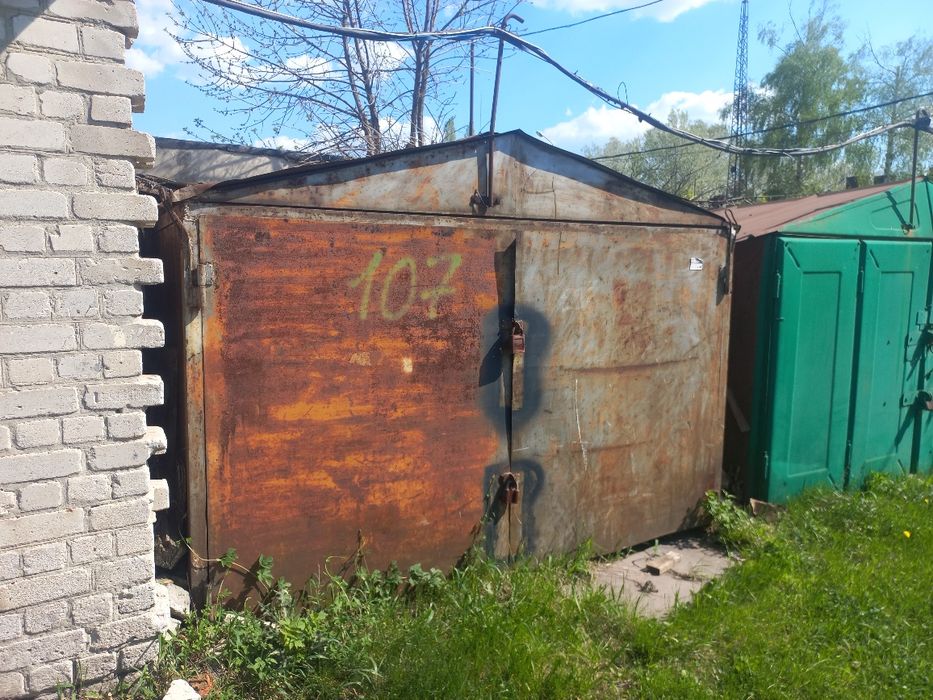 Продам или сдам железный гараж. Пятихатки  . Киевский район