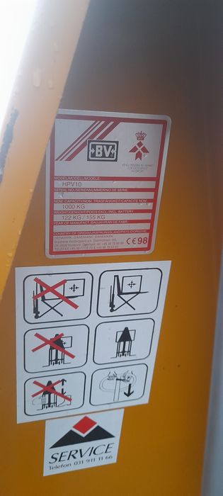 Porta paletes tesoura