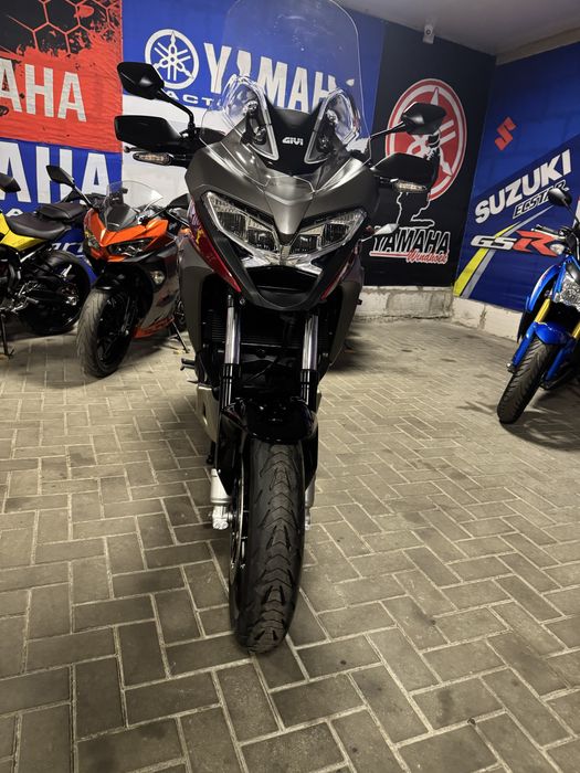 Японский мотоцикл Honda VFR800X 2015г.