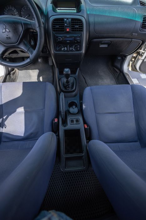 Mitsubishi Carisma 1.6 2001 р.