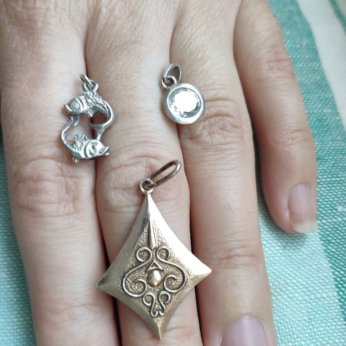 Серьги, подвески, кольца, броши из серебра
