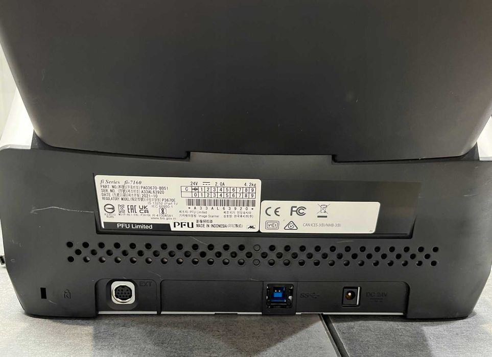Skaner Fujitsu fi-7160 Duplex Cały komplet 60 stron na minutę