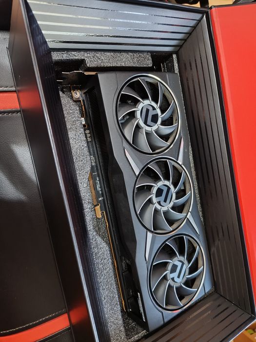 Radeon 6950XT wersja RE