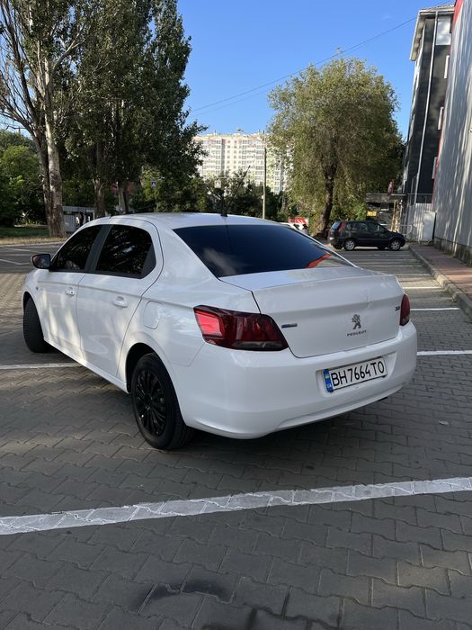 Peugeot 301 1.2л. 2019 года