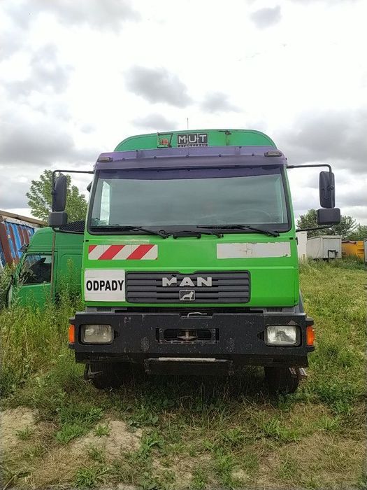 MAN LE 18.250  MAN LE 18.250 / do zabudowy / 2005 rok / pojazd specjalny