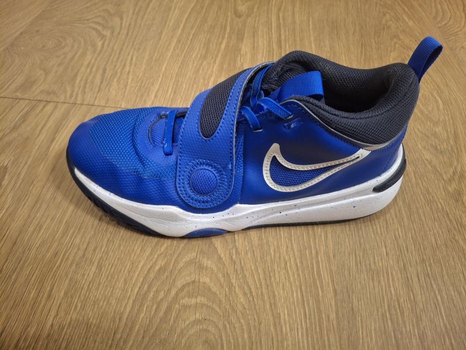 Кросівки баскетбольні Nike Team Hustle D 11