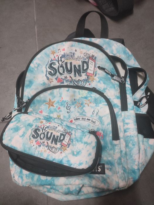 Mochila e porta lápis