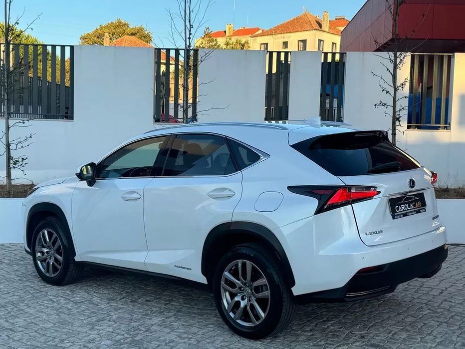 Lexus NX 300h Executive529847249063782406