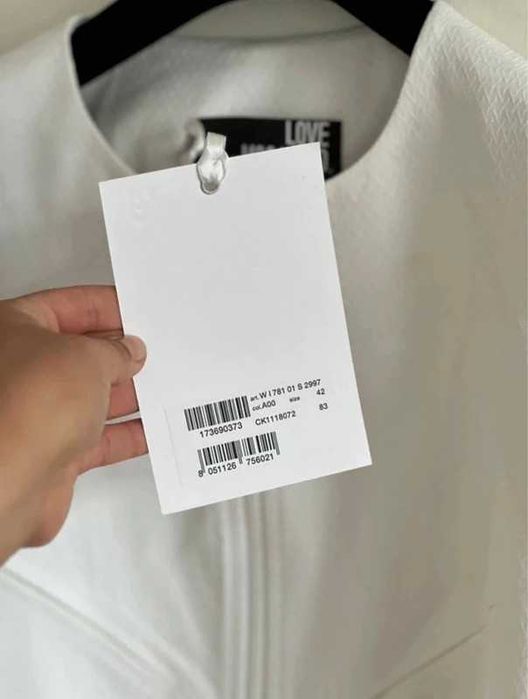 Nowa marynarka Moschino 42