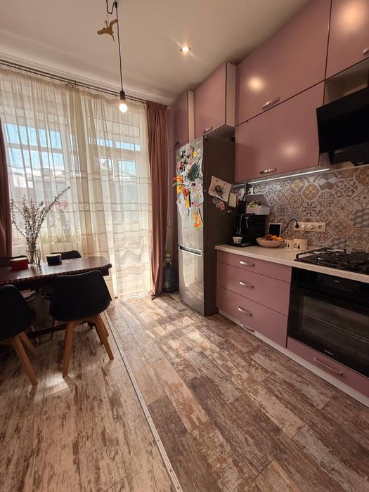 Продаж квартири під програми!!