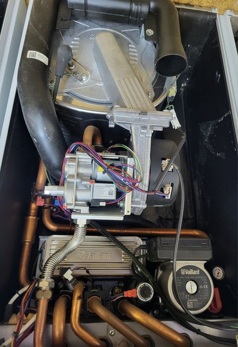 Vaillant ecoTEC pro - części, pompa, 18-40 KW