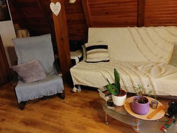 Duży pokój 22m2 z aneksem kuchennym wewnątrz