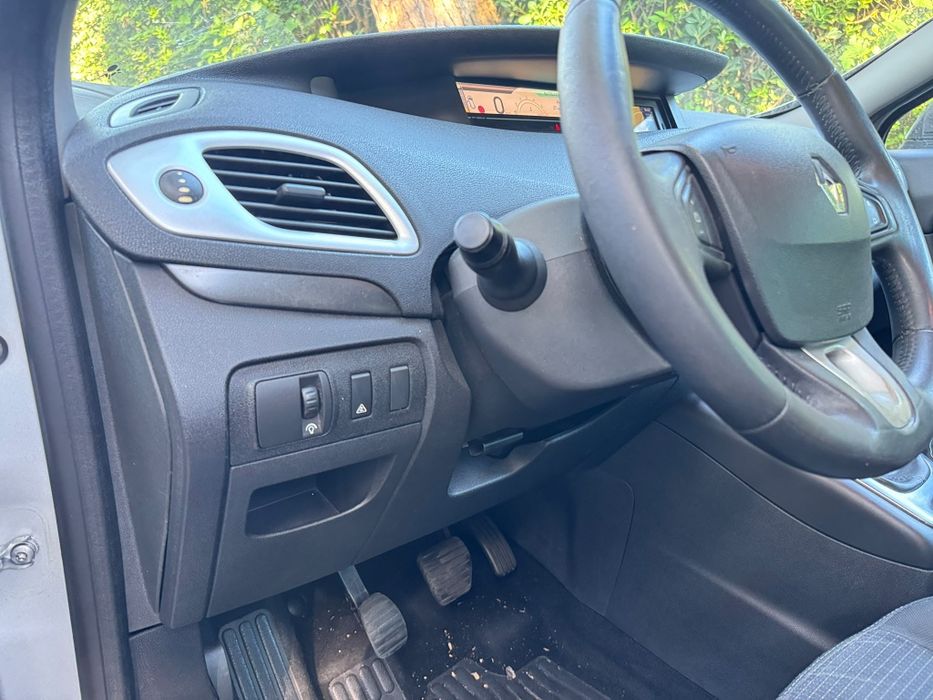 Renault scenic 1.5tdci