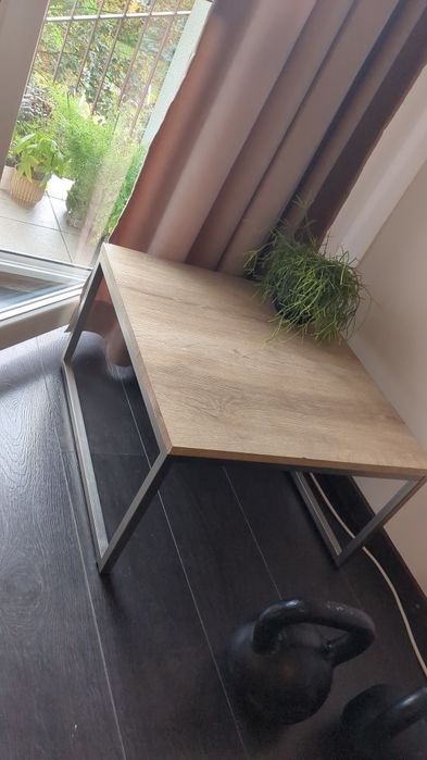 Stolik kawowy loft niemiecki kostka 60x60 biurko