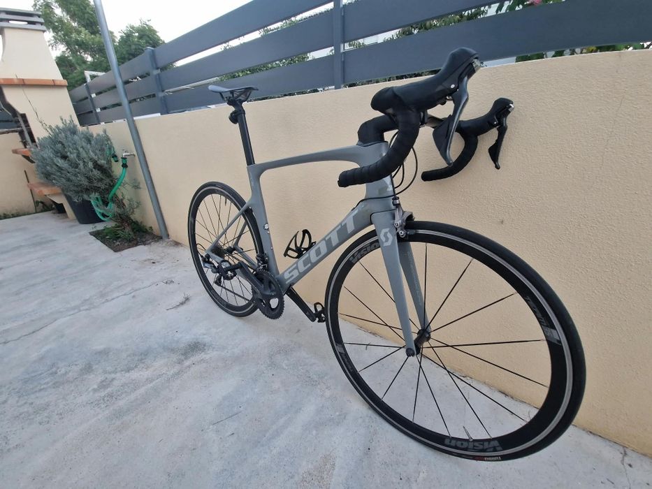 Bicicleta de estrada Scott Foil