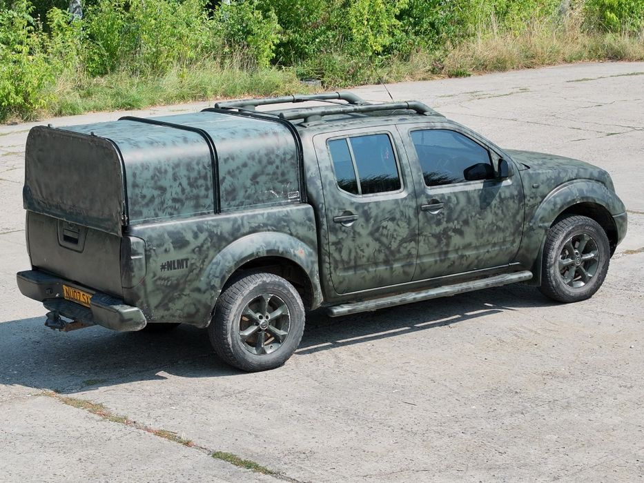 авто Nissan Navara 4x4