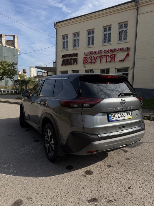 Nissan Rogue SV 2021