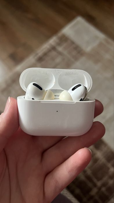 Навушники Apple AirPods Pro 3