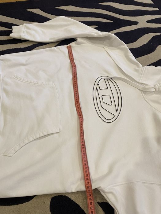 Худи Diesel, белого цвета.