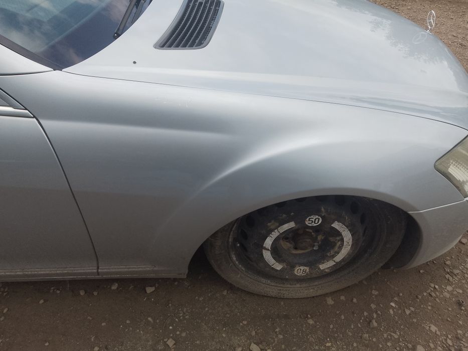 Błotniki lewy przód mercedes w221 S klasa