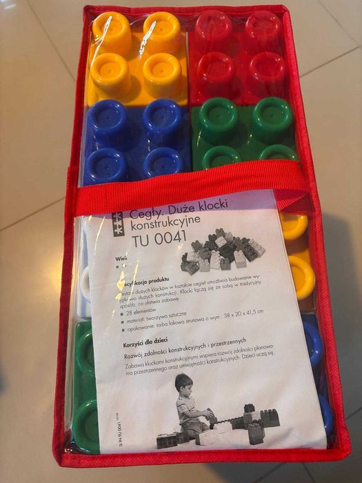 Cegły. Duże klocki konstrukcyjne