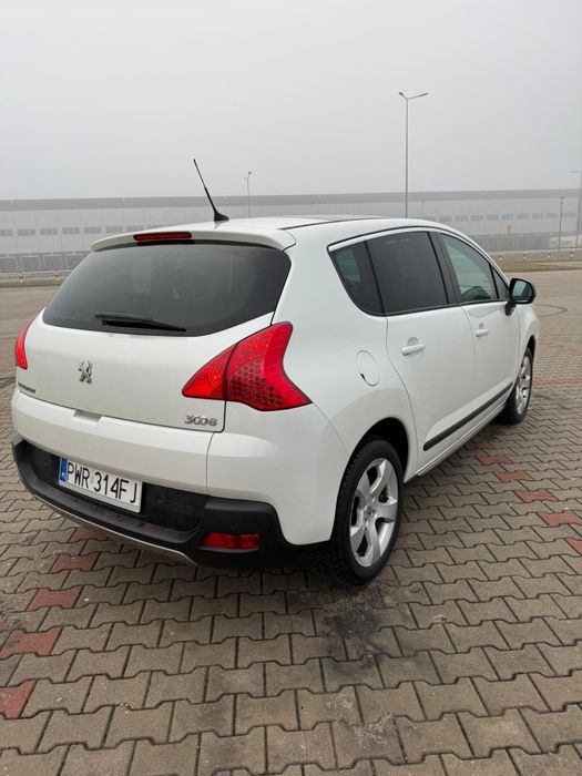 Peugeot 3008 1.6 Ehdi biała perla bogata wersja
