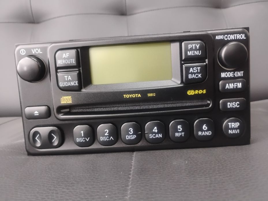 Radio Toyota RAV4 orginalne OEM
