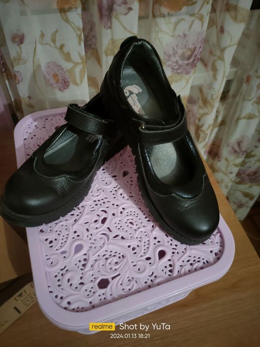 Кожаные  черные туфли