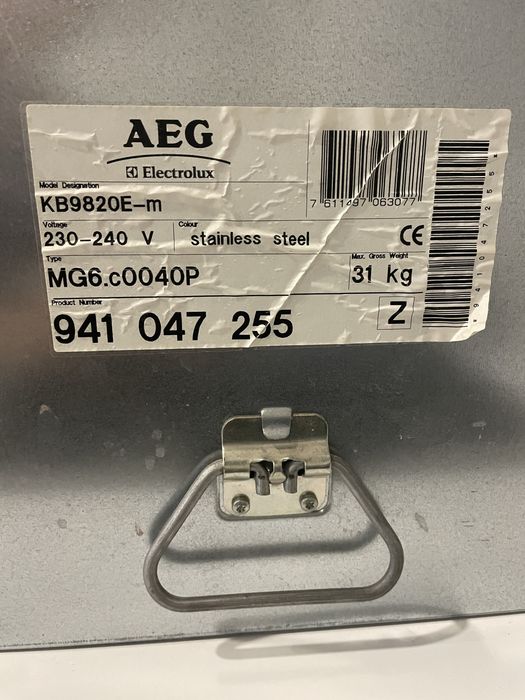 Forno de Encastrar AEG Electrolux KB9820E-m Inox – Funcional