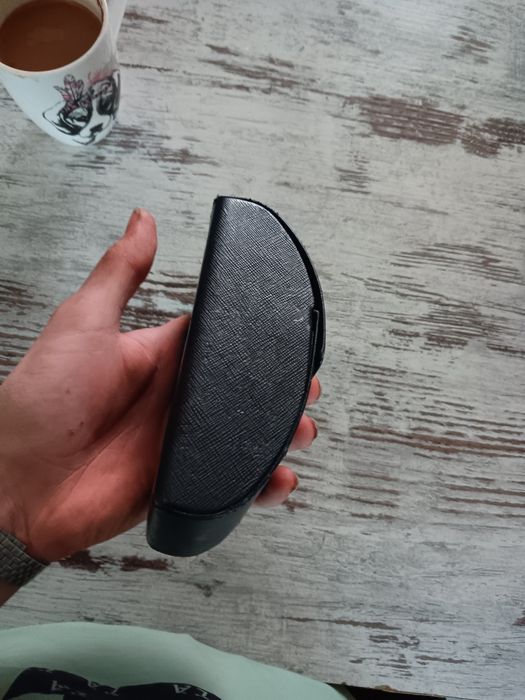 Pudelko Prada do okularów