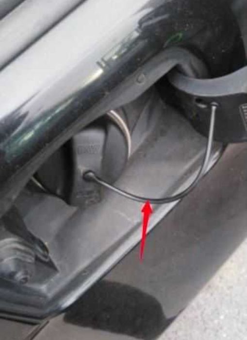 Cabo de segurança tampão combustível - BMW E81/E87/E88/E46/E90/E91/F20