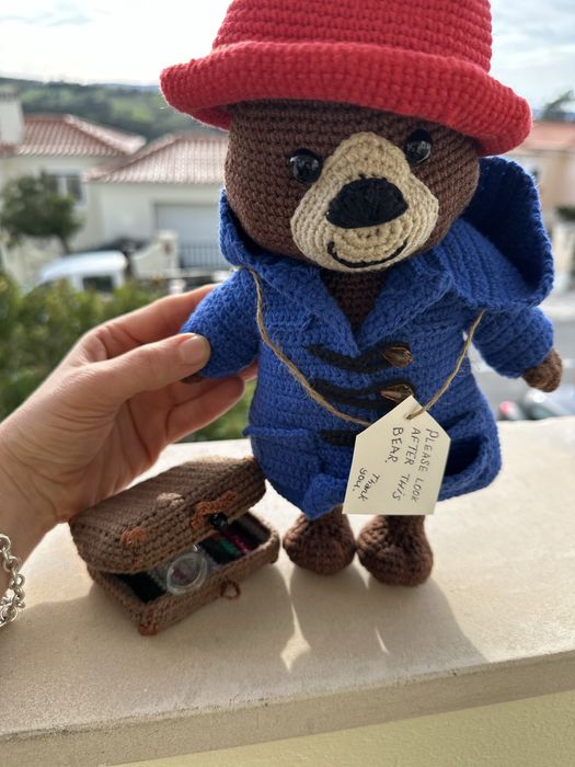 Urso Paddington de Crochê – Feito à Mão com Carinho