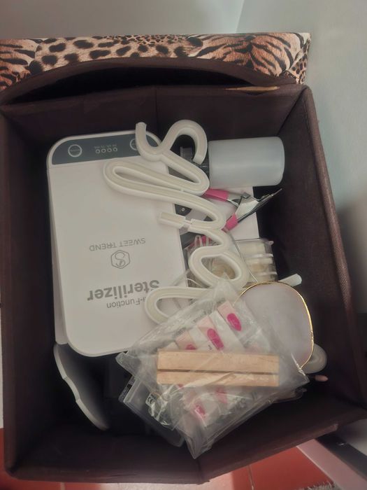 Todo o material de unhas de gel