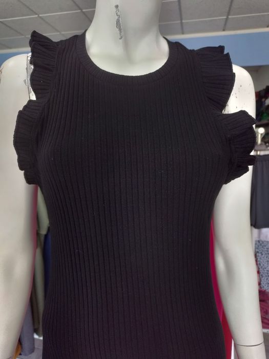 Vestido 3,50 Euros.                   Só para REVENDA