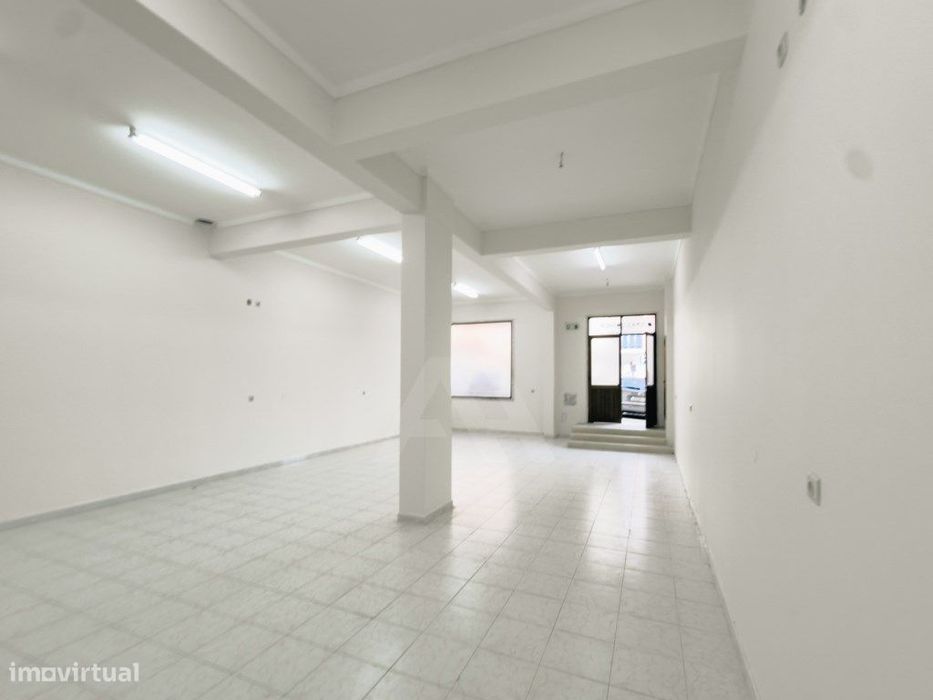 Loja Remodelada no Cacém