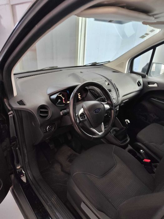 Transit Courier VAN TREND 1.5 TDCi, Cor Panther Black