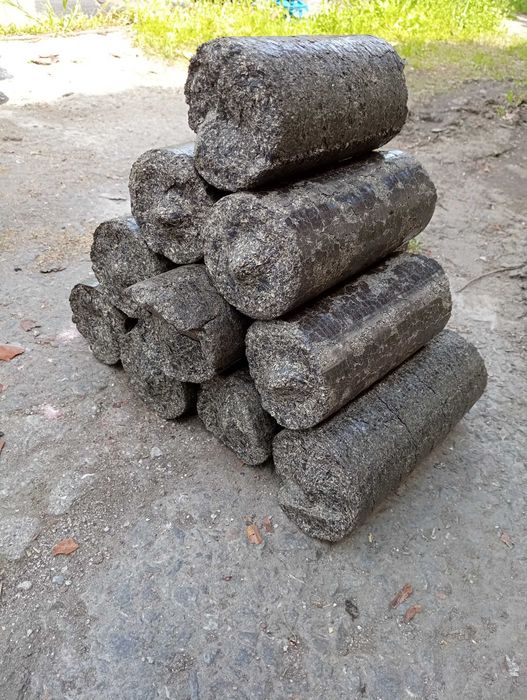 Торфобрикет, паливні брикети з соняшнику.