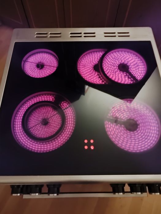 Плита електрична beko 60см fsm67320gxs